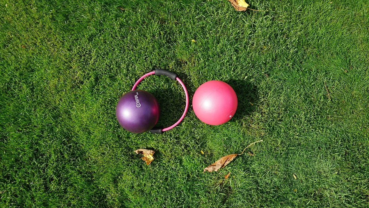 open area, green, sport, nature, grass, pilates ball, circle, pilates, form