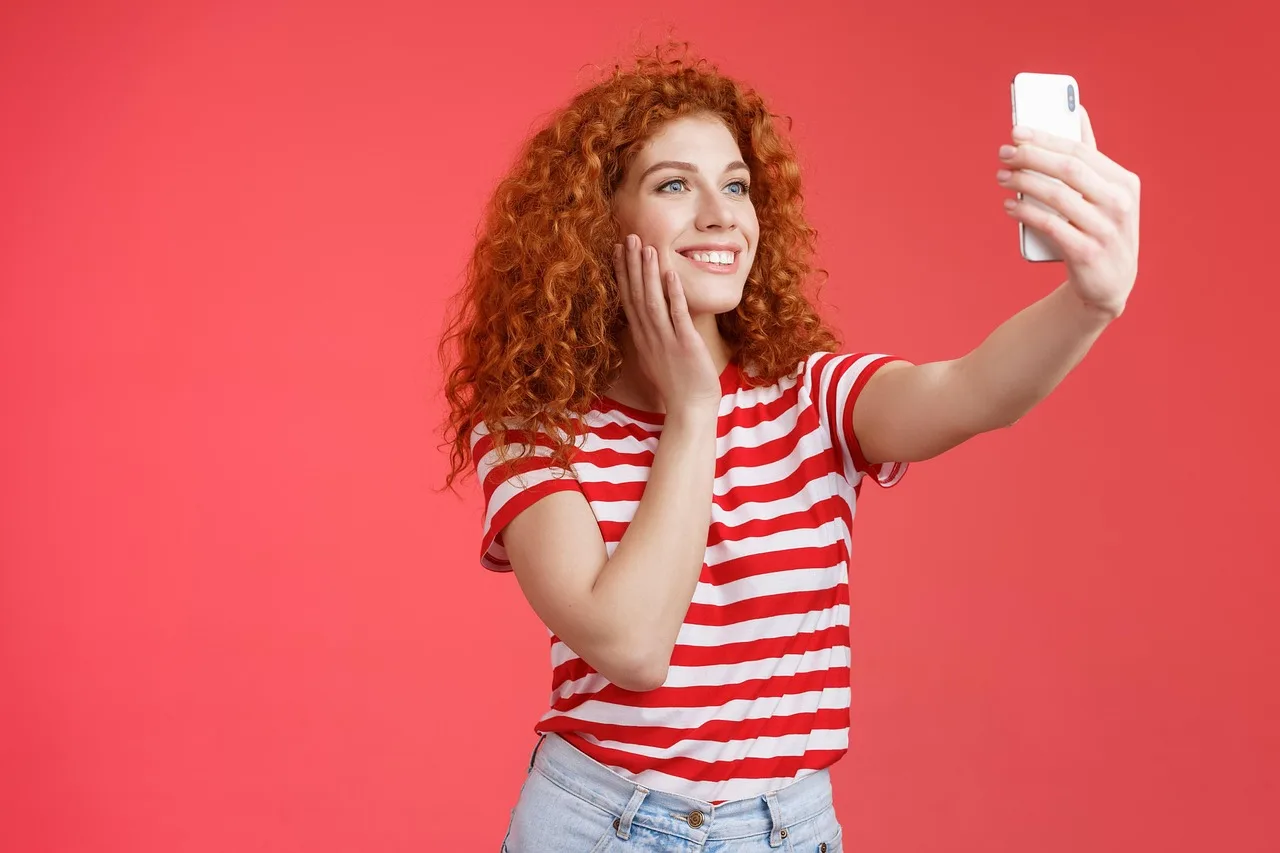 woman, model, portrait, pose, phone, selfie, style, redhead, fashion, posing, young woman, girl, modeling, female, woman portrait, selfie, selfie, selfie, selfie, selfie